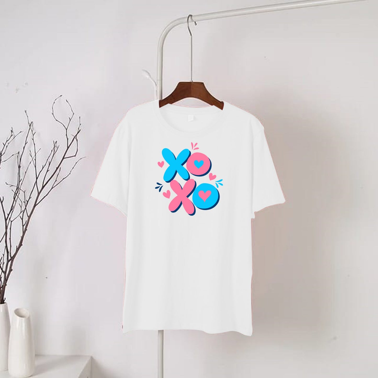 white xoxo Round Neck Half Sleeves T-Shirt (660)